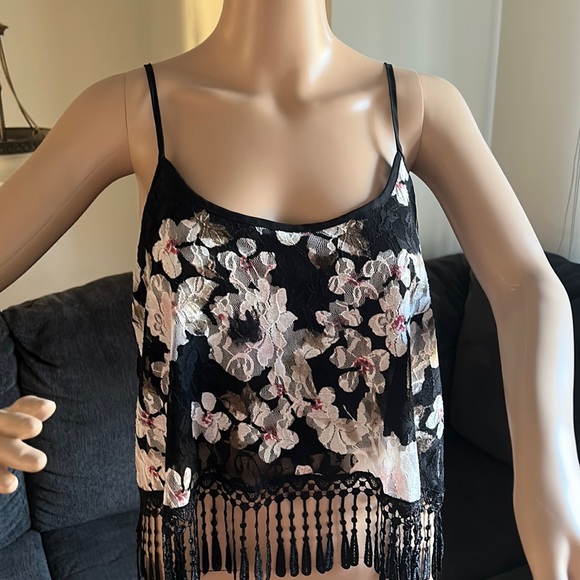 La Hearts Tops - Like New LA Hearts Crop Top,xs